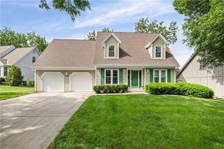 7304 W 114th Terrace, Overland Park, KS 66210