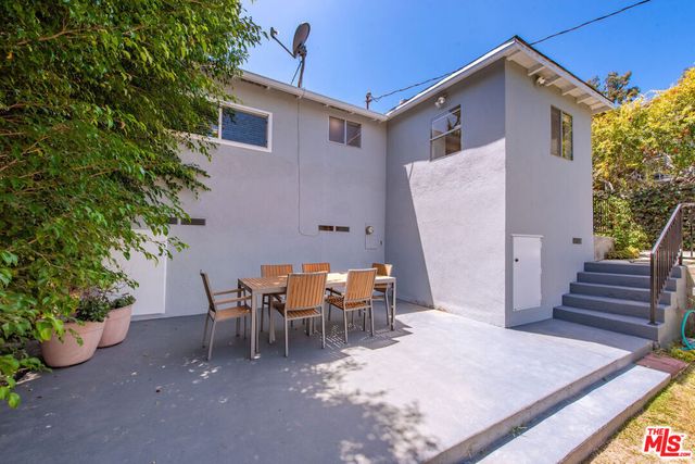 3023 Prospect Avenue, Santa Monica, CA 90405