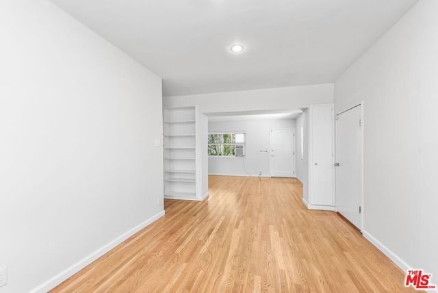 3023 Prospect Avenue, Santa Monica, CA 90405