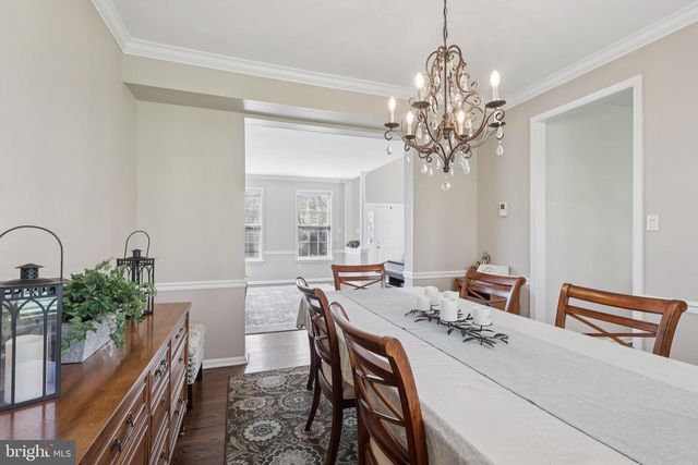 48 STEEPLECHASE DR, Doylestown, PA 18901