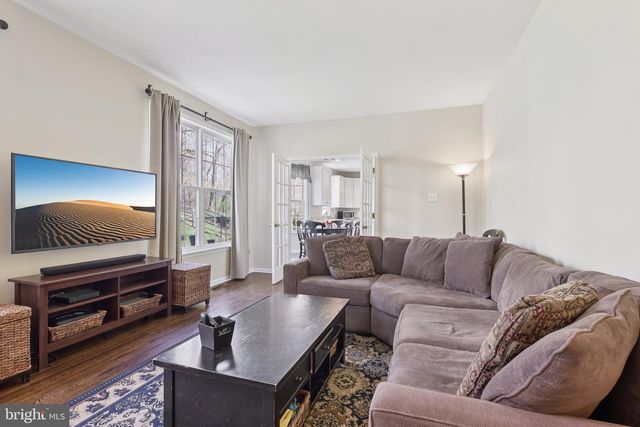 48 STEEPLECHASE DR, Doylestown, PA 18901