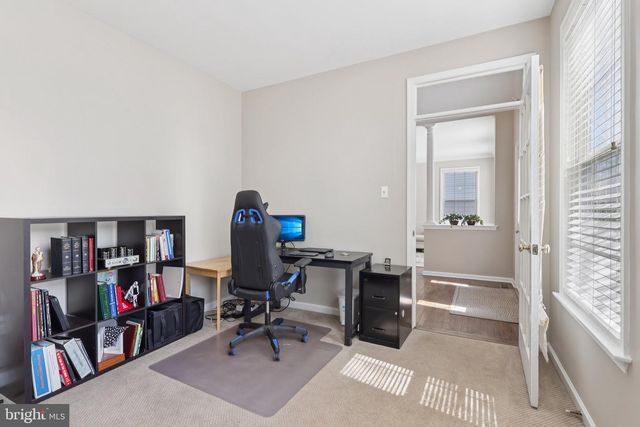 48 STEEPLECHASE DR, Doylestown, PA 18901