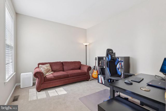 48 STEEPLECHASE DR, Doylestown, PA 18901