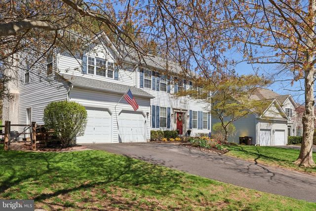 48 STEEPLECHASE DR, Doylestown, PA 18901