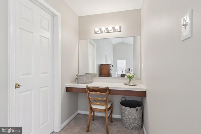 48 STEEPLECHASE DR, Doylestown, PA 18901