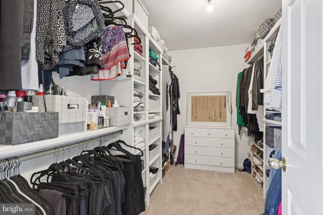 48 STEEPLECHASE DR, Doylestown, PA 18901