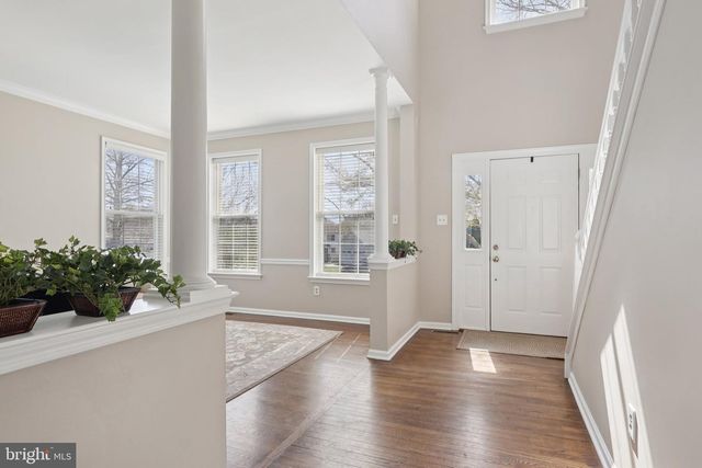 48 STEEPLECHASE DR, Doylestown, PA 18901