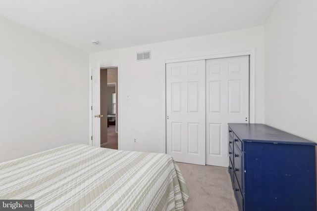 48 STEEPLECHASE DR, Doylestown, PA 18901