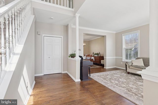 48 STEEPLECHASE DR, Doylestown, PA 18901