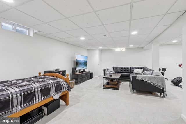 48 STEEPLECHASE DR, Doylestown, PA 18901