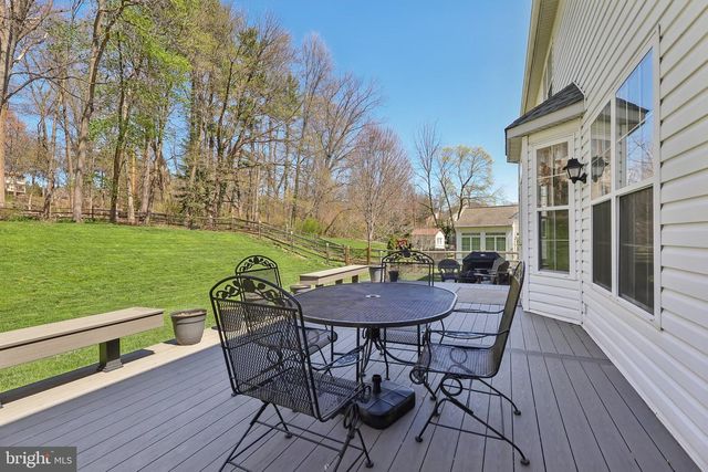 48 STEEPLECHASE DR, Doylestown, PA 18901