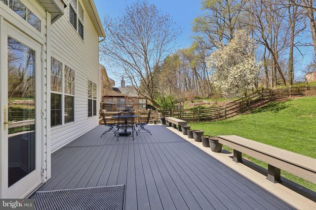 48 STEEPLECHASE DR, Doylestown, PA 18901