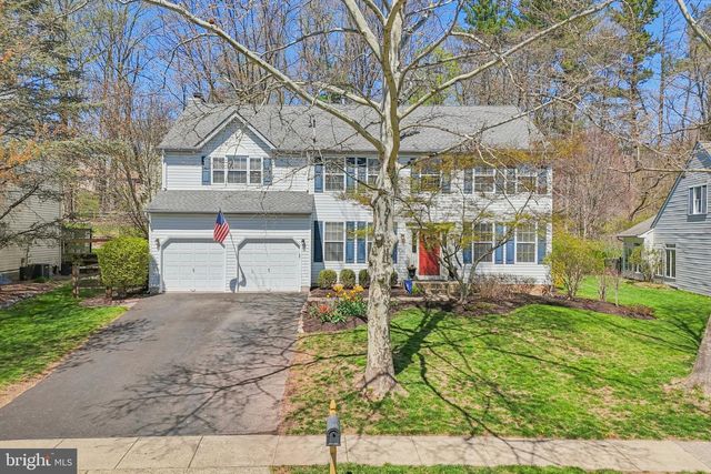 48 STEEPLECHASE DR, Doylestown, PA 18901