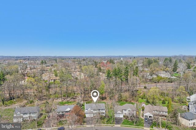 48 STEEPLECHASE DR, Doylestown, PA 18901