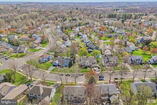 48 STEEPLECHASE DR, Doylestown, PA 18901