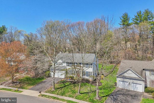 48 STEEPLECHASE DR, Doylestown, PA 18901