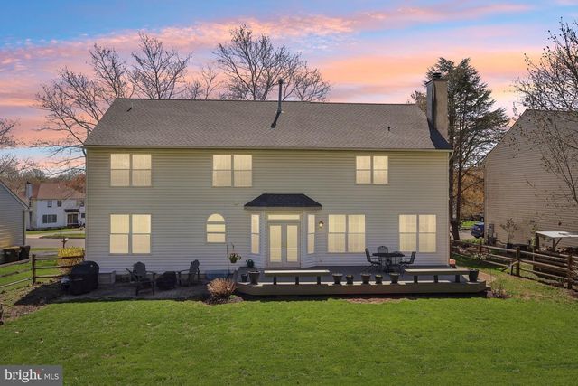 48 STEEPLECHASE DR, Doylestown, PA 18901