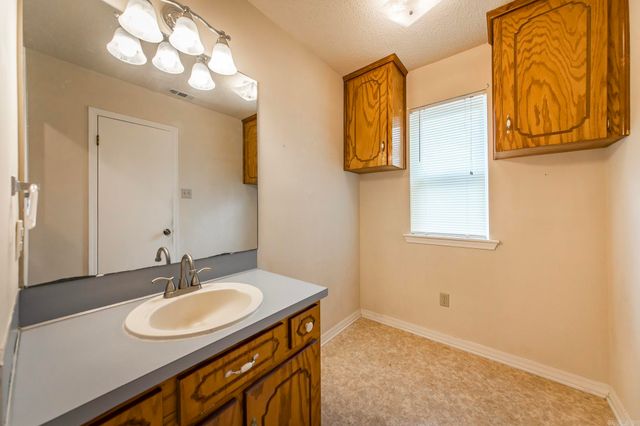 30 Park Circle, Cabot, AR 72023