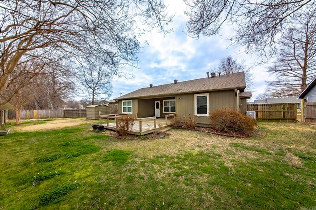 30 Park Circle, Cabot, AR 72023