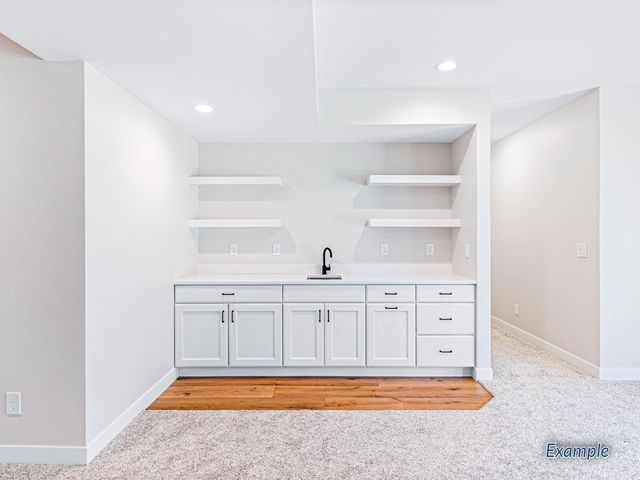 5425 Seminole Valley Trail NE, Cedar Rapids, IA 52411