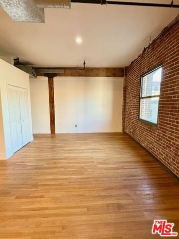 215 S Santa Fe Avenue 4, Los Angeles, CA 90012