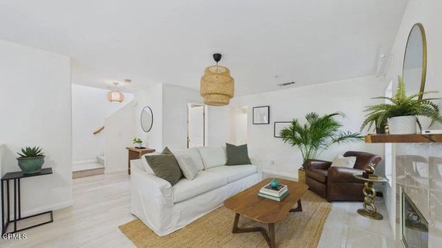 607 W Duarte Road D, Monrovia, CA 91016