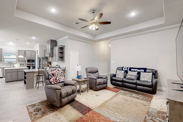 412 Abbott Lane, Waxahachie, TX 75165
