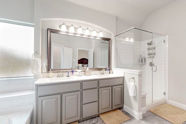 412 Abbott Lane, Waxahachie, TX 75165