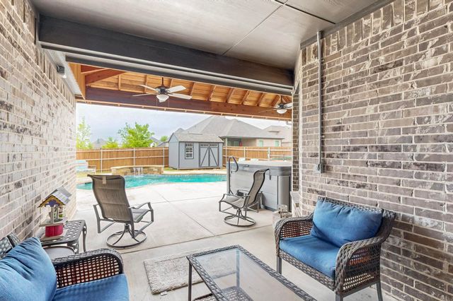 412 Abbott Lane, Waxahachie, TX 75165