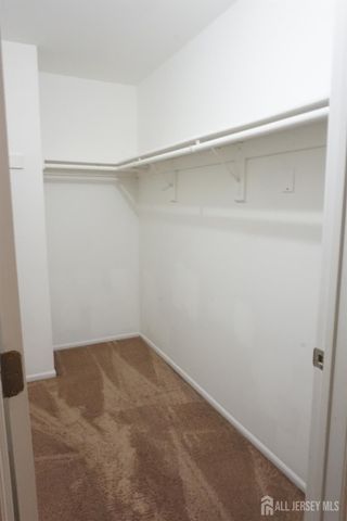 160 Vasser Drive, Piscataway, NJ 08854