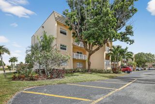 9320 Sunrise Lakes Boulevard 107, Sunrise, FL 33322