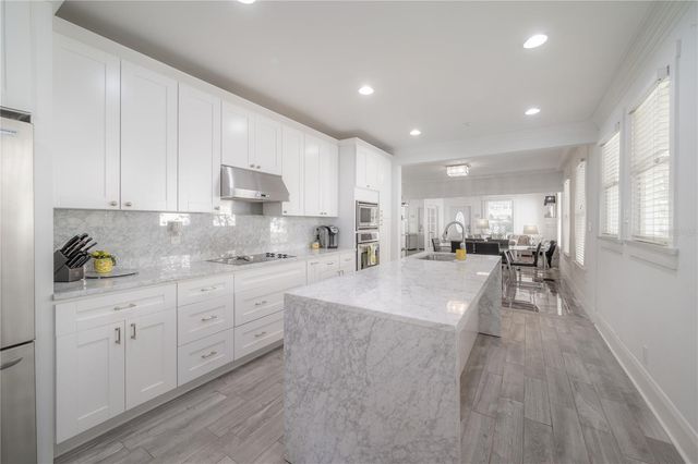 2921 W EL PRADO BOULEVARD, Tampa, FL 33629