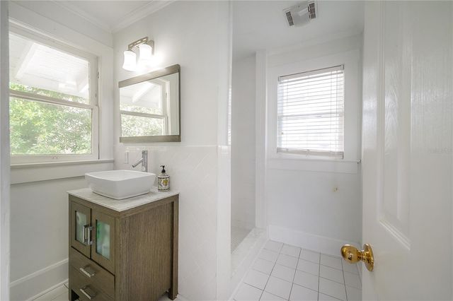 2921 W EL PRADO BOULEVARD, Tampa, FL 33629