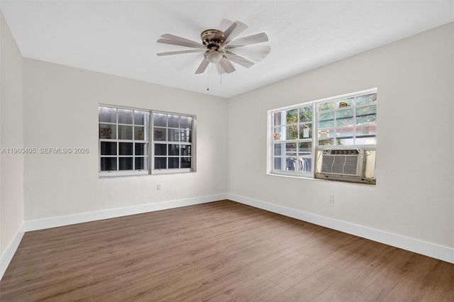 280 NW 34th St, Miami, FL 33127