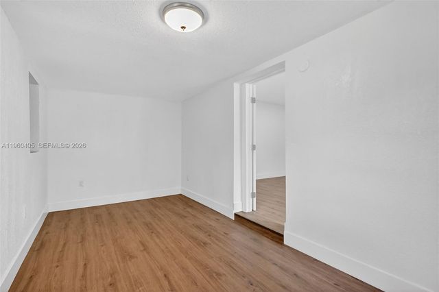 280 NW 34th St, Miami, FL 33127