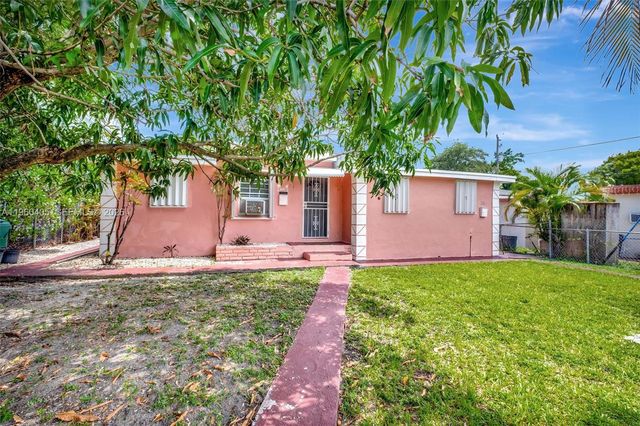 280 NW 34th St, Miami, FL 33127