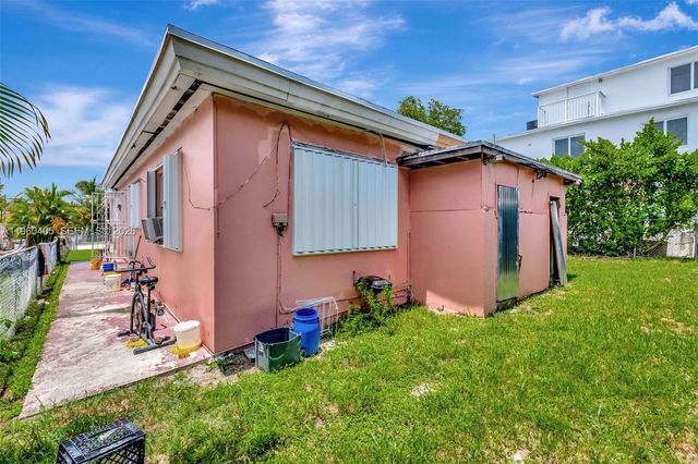 280 NW 34th St, Miami, FL 33127