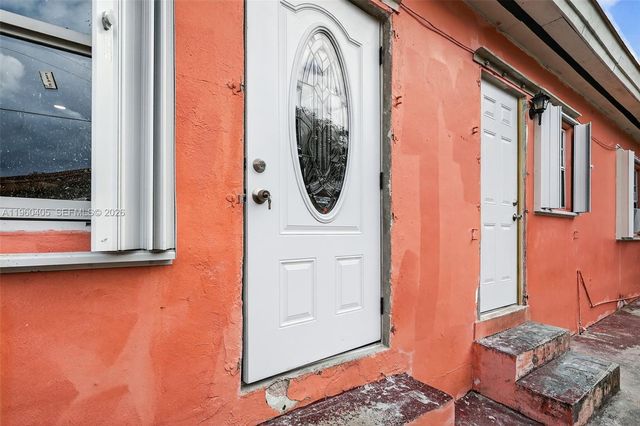 280 NW 34th St, Miami, FL 33127