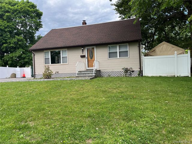 9 Walter Drive, Stony Point, NY 10980