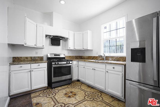 1824 Orchard Avenue, Los Angeles, CA 90006
