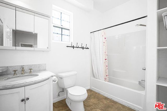 1824 Orchard Avenue, Los Angeles, CA 90006