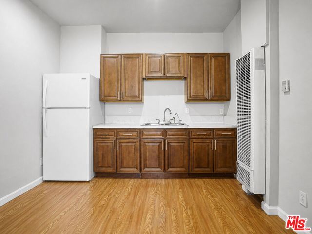 1824 Orchard Avenue, Los Angeles, CA 90006