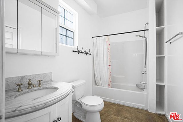 1824 Orchard Avenue, Los Angeles, CA 90006