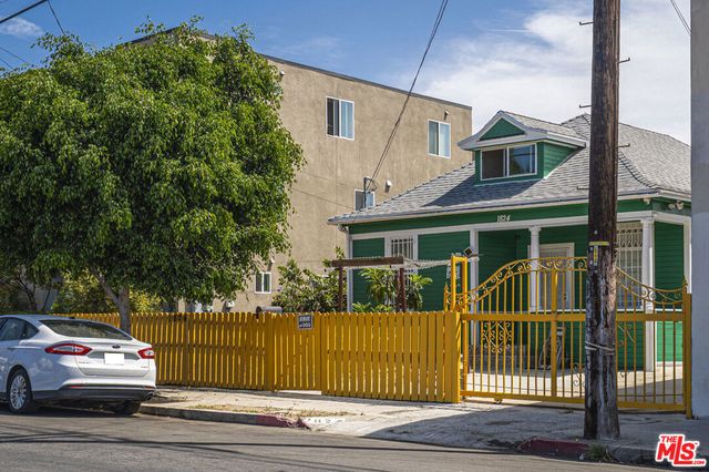 1824 Orchard Avenue, Los Angeles, CA 90006