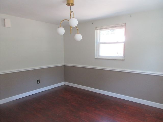 110 Logan Rd, Bethel Park, PA 15102