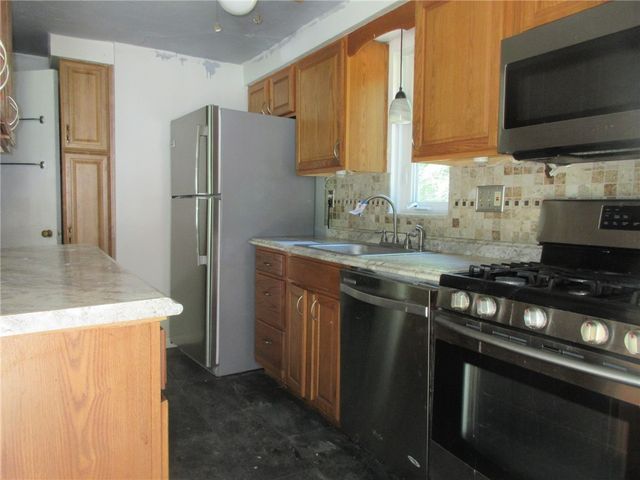 110 Logan Rd, Bethel Park, PA 15102