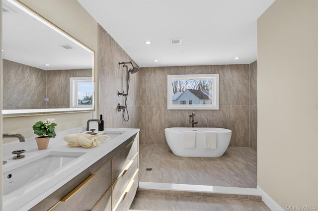 2 Rustic Drive, Rock Tavern, NY 12575