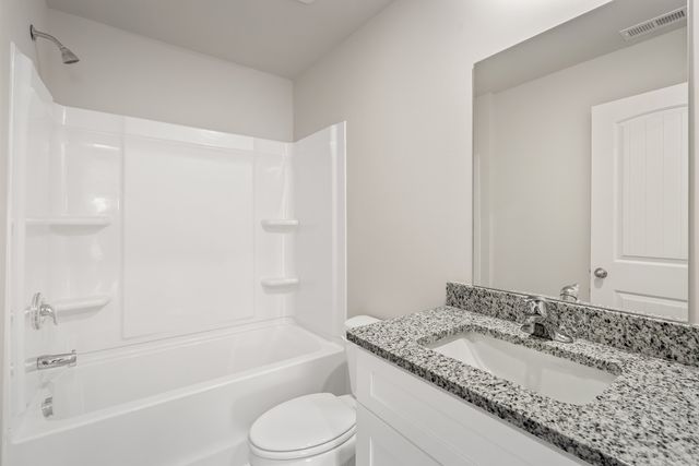 2042 Lala Loop, White Bluff, TN 37187