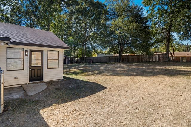 4245 North Oaks Drive, Columbus, GA 31909