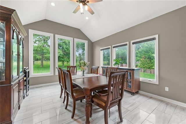 6888 W 185th Terrace, Stilwell, KS 66085
